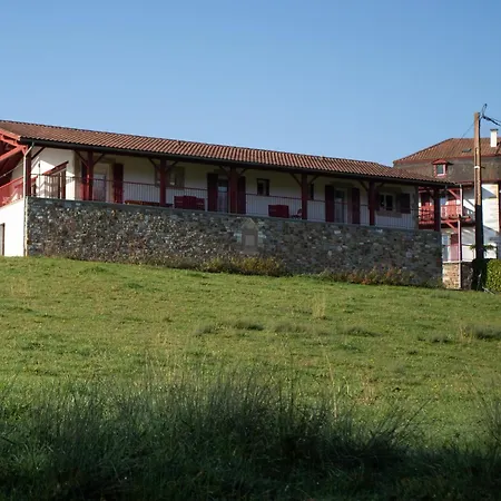 - Dorine فندق مبيت وإفطار