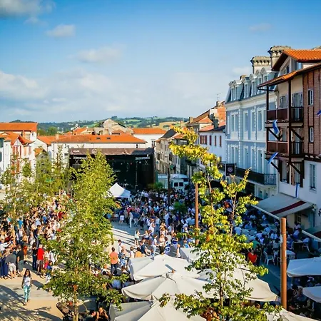 فندق مبيت وإفطار - Dorine Aroue-Ithorots-Olhaiby