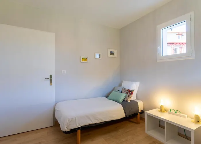 - Dorine Panzió Aroue-Ithorots-Olhaiby